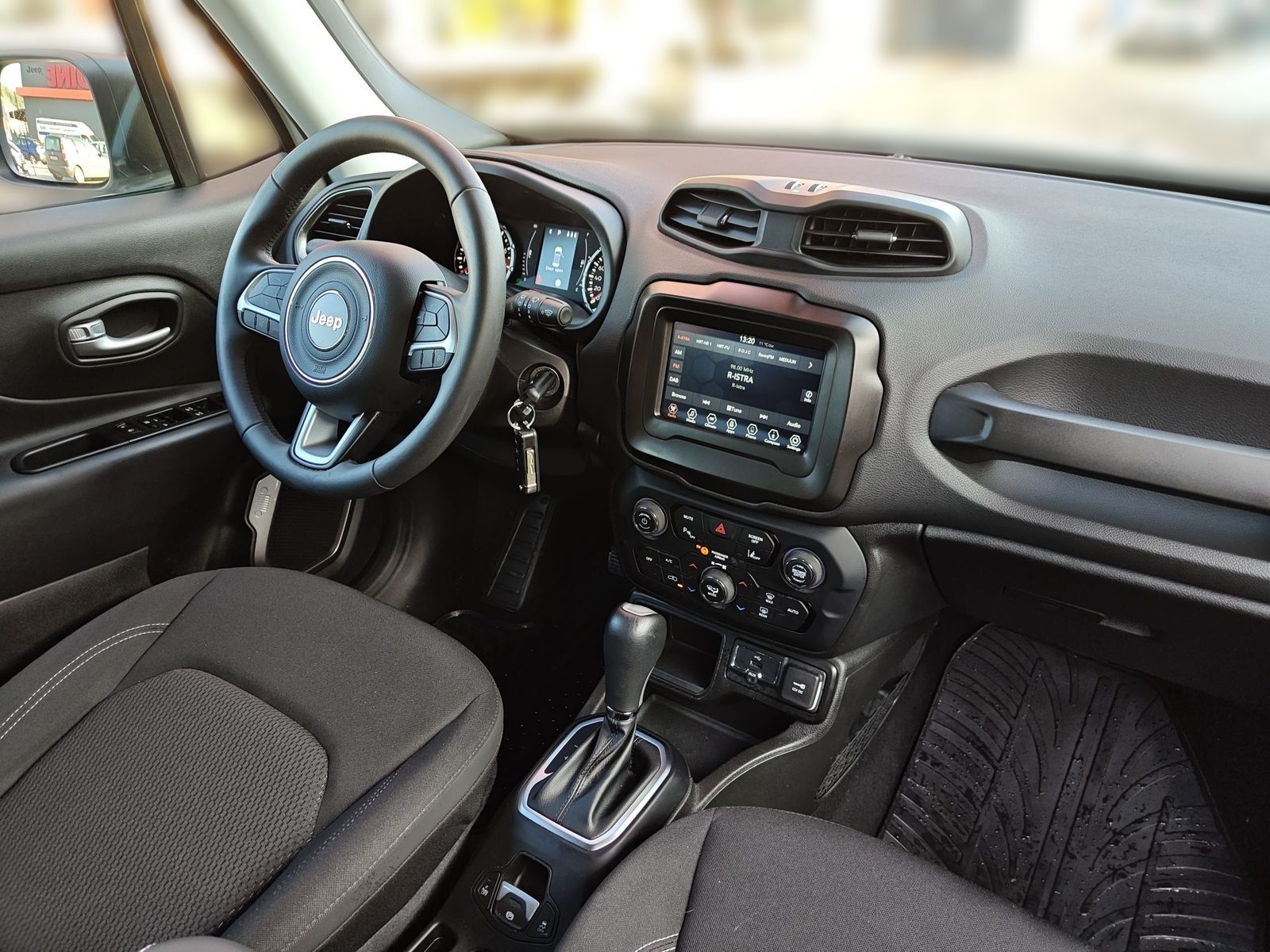2024 Jeep Renegade — fotografija 22