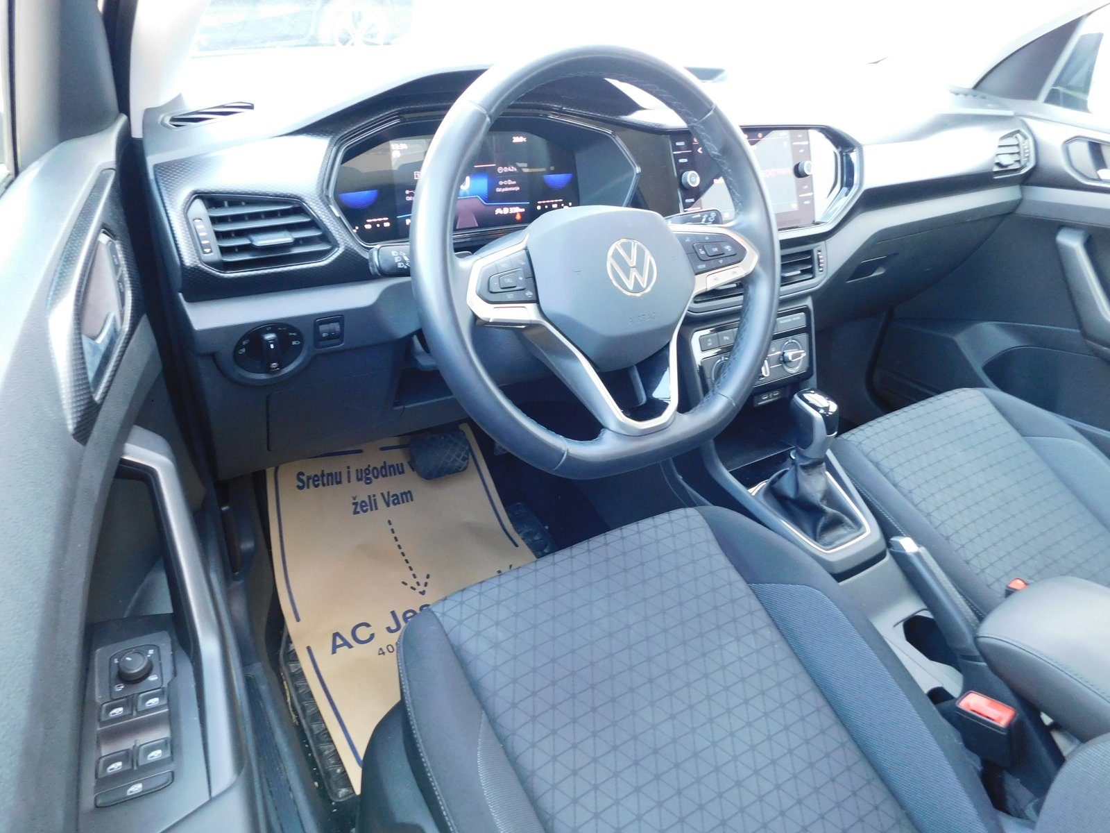 2023 Volkswagen T-Cross — fotografija 8