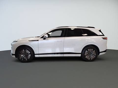 2025 XPENG G9 — sličica 9