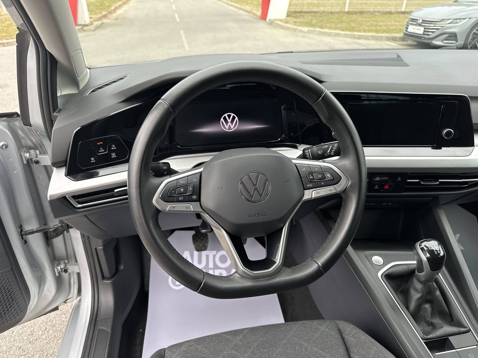 2024 Volkswagen Golf — fotografija 27