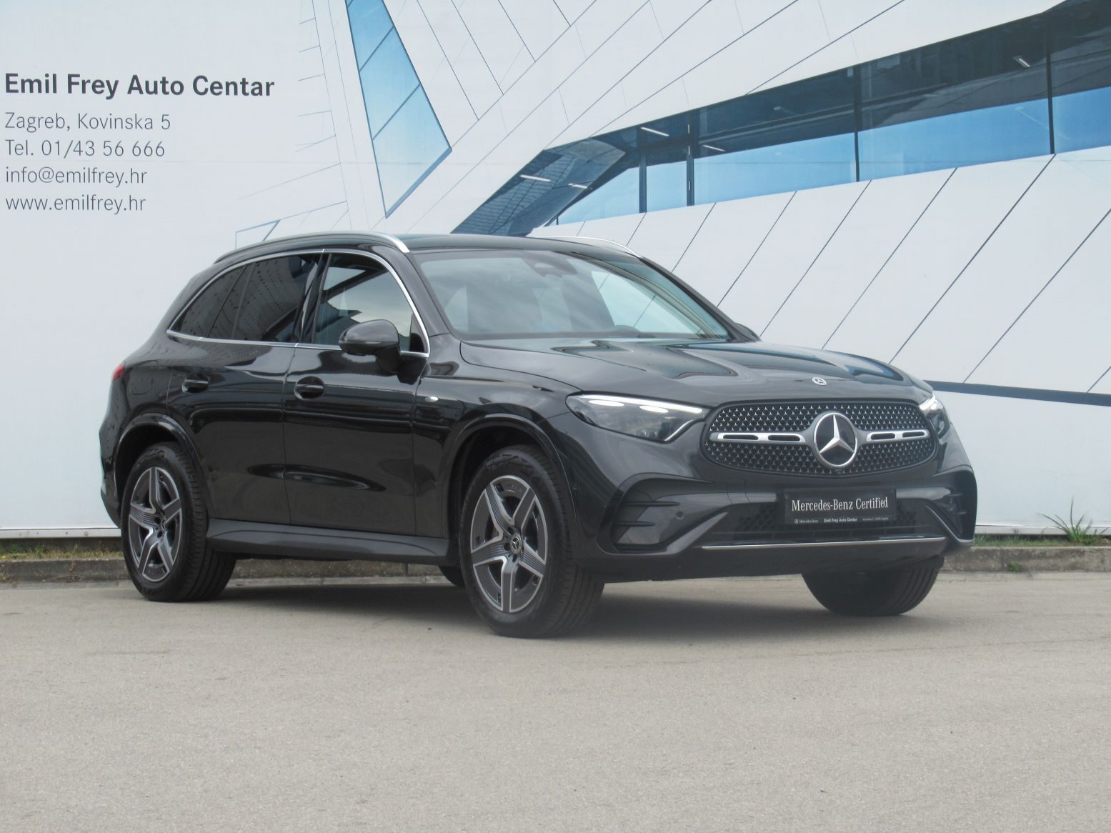 2025 Mercedes-Benz GLC AMG Line — fotografija 4