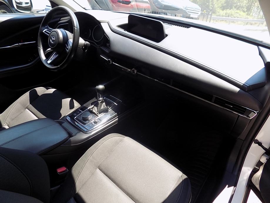 2023 Mazda CX-30 — fotografija 11