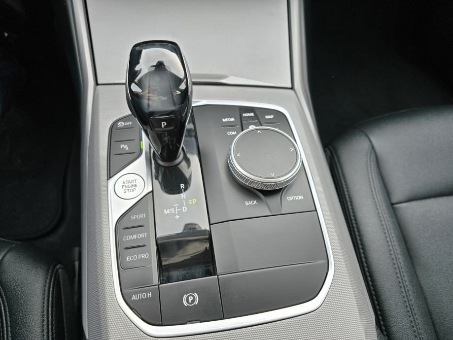 2021 BMW Serija 3 — fotografija 15