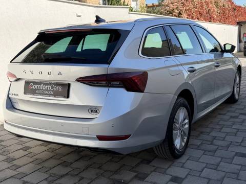 2020 Škoda Octavia — sličica 6