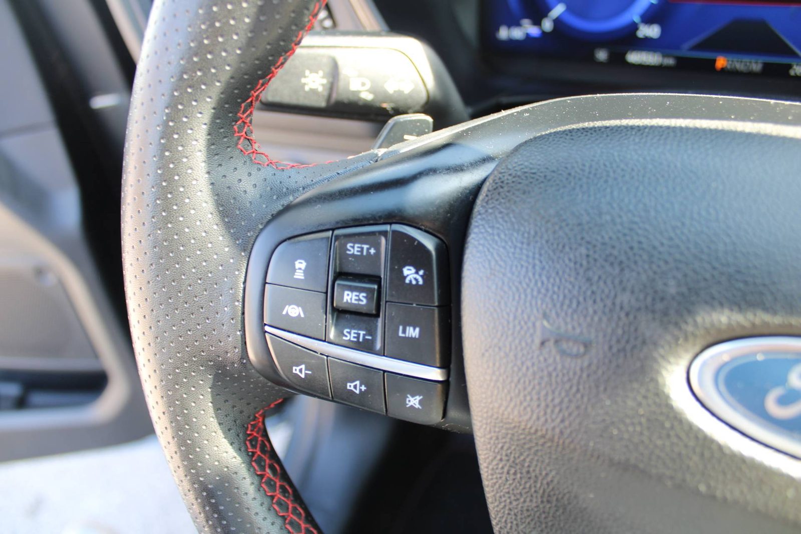 2023 Ford Kuga — fotografija 17