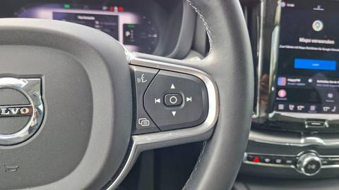 2023 Volvo XC60 — sličica 13
