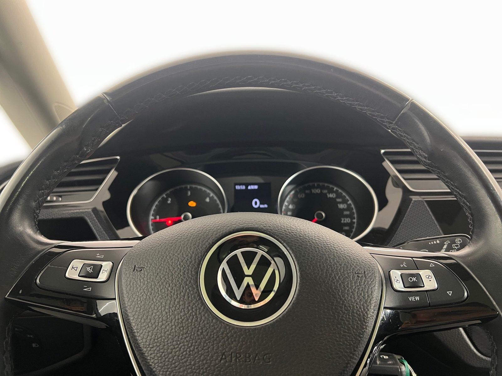 2020 Volkswagen Touran — fotografija 15