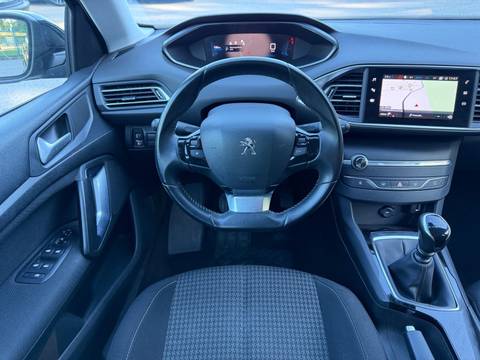 2021 Peugeot 308 — sličica 9