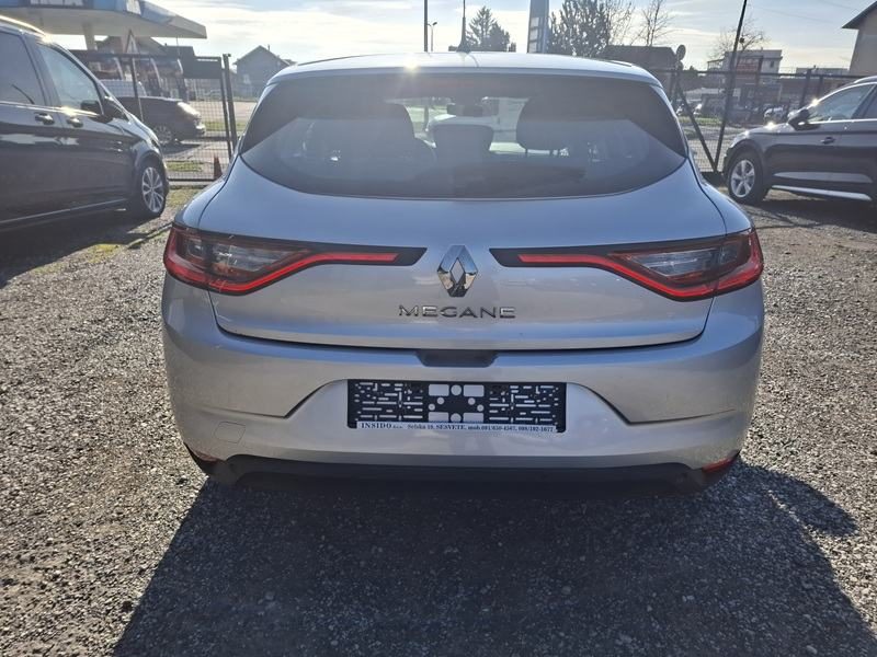 2020 Renault Megane — fotografija 5