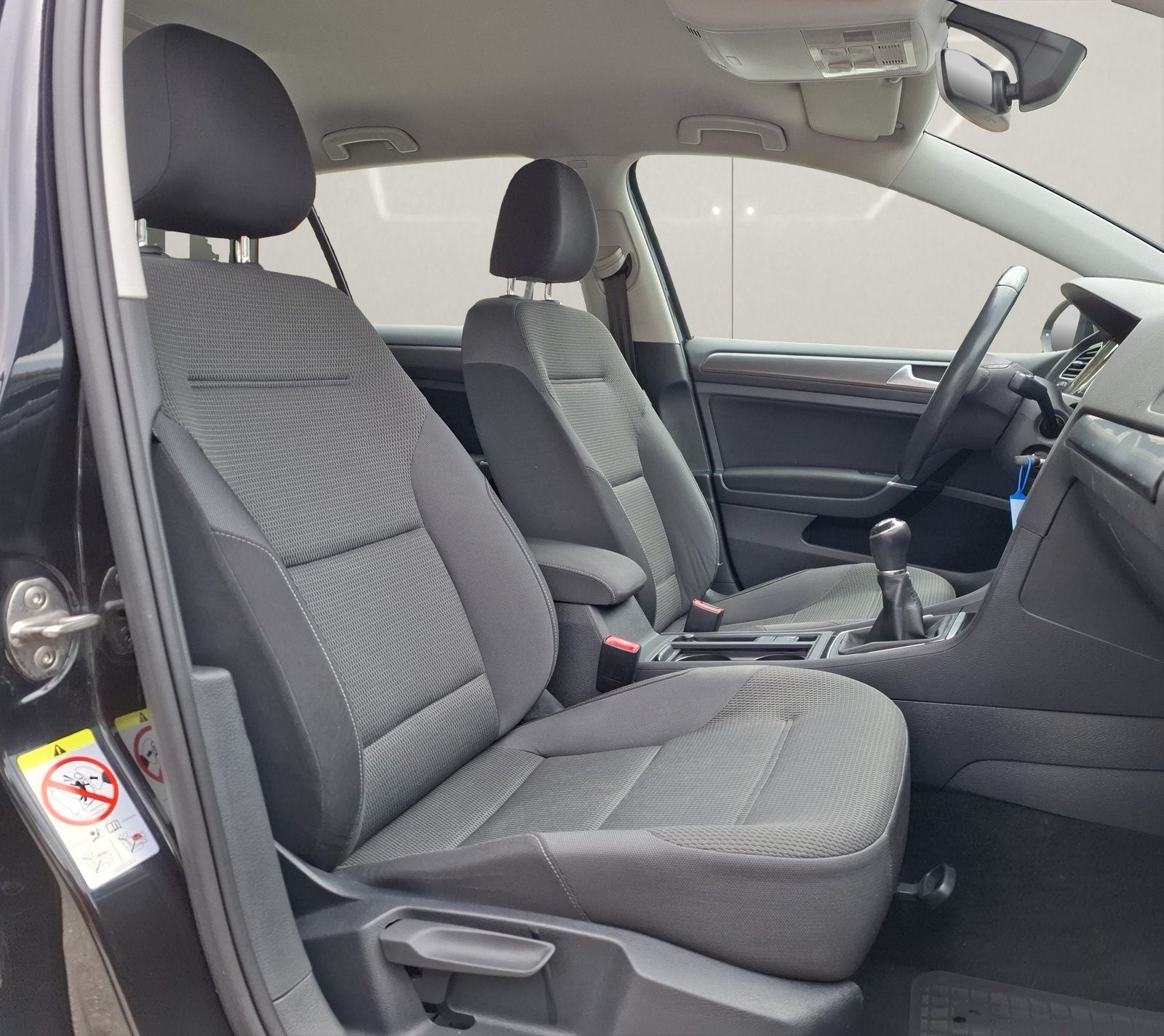 2019 Volkswagen Golf — fotografija 14