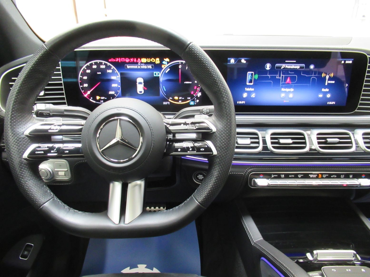 2025 Mercedes-Benz GLE — fotografija 15