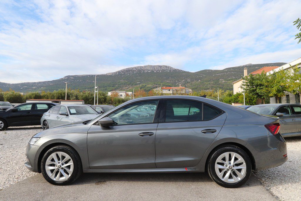 2024 Škoda Octavia — fotografija 3
