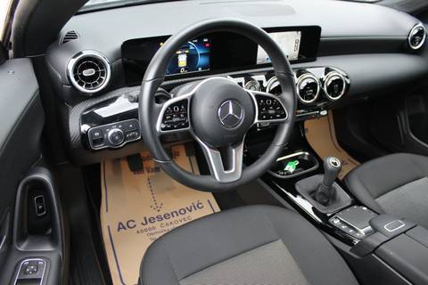 2022 Mercedes-Benz CLA — sličica 9