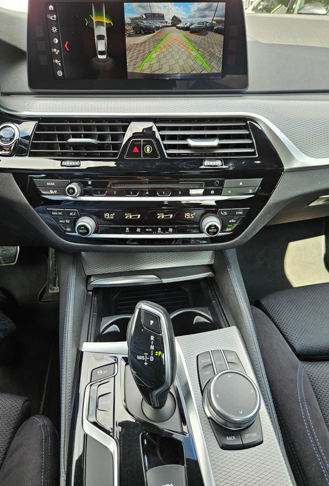 2018 BMW Serija 5 — fotografija 17