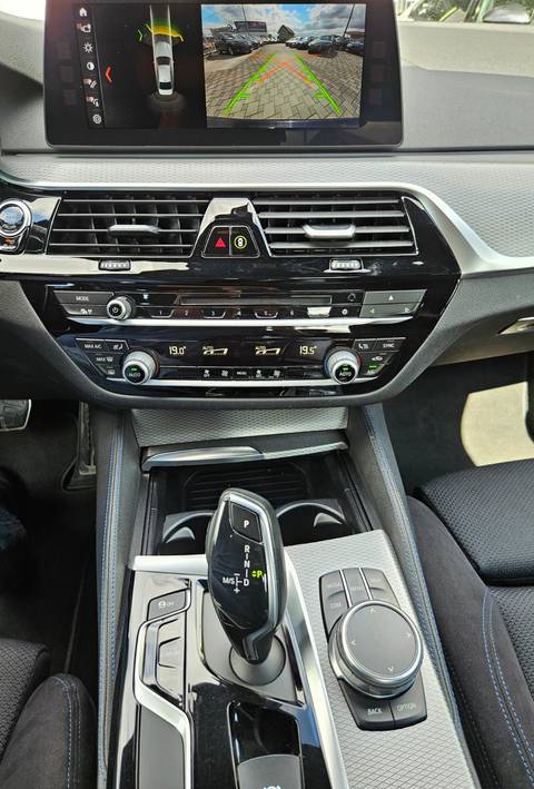 2018 BMW Serija 5 — sličica 17