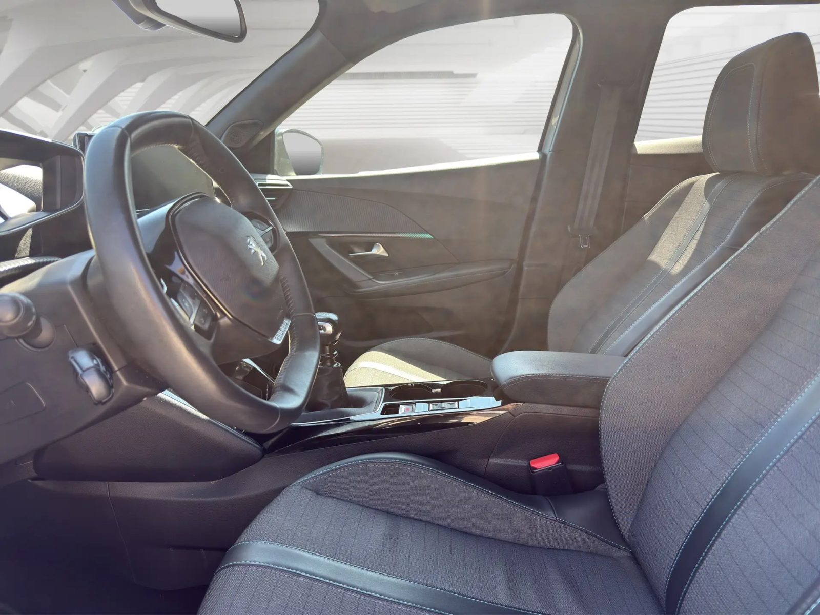 2023 Peugeot 2008 — fotografija 10