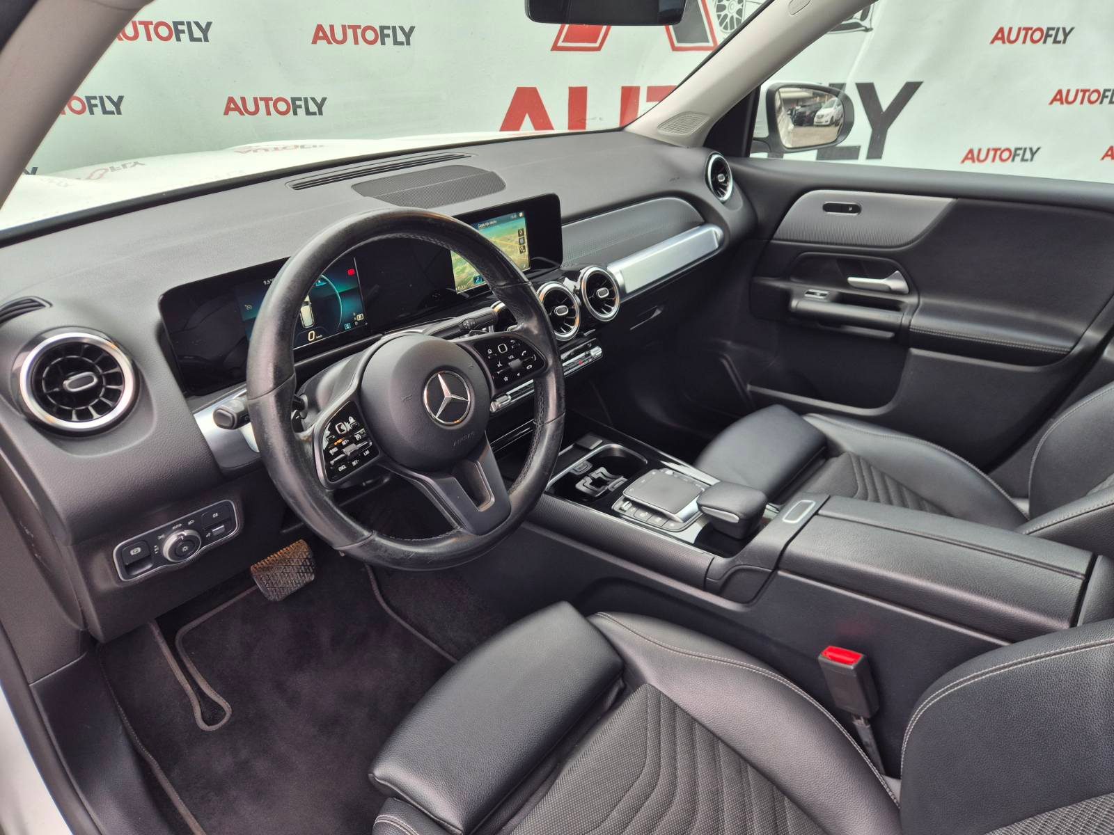 2021 Mercedes-Benz GLB — fotografija 16