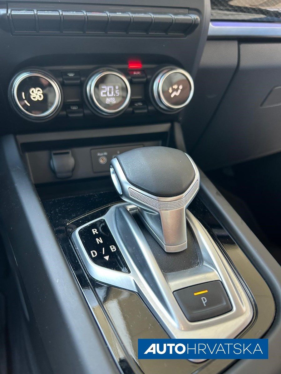 2024 Renault Megane conquest — fotografija 14