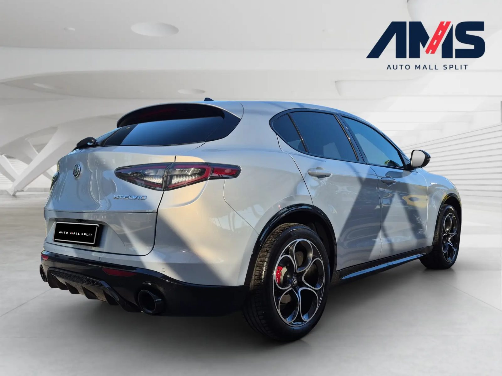 2025 Alfa Romeo Stelvio — fotografija 5