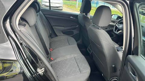 2024 Volkswagen Golf — sličica 10