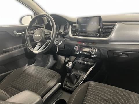 2022 Kia Stonic — sličica 21