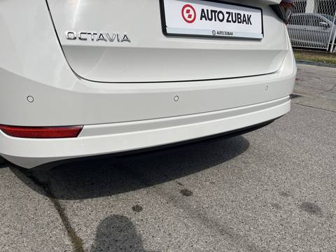 2022 Škoda Octavia Combi — sličica 18