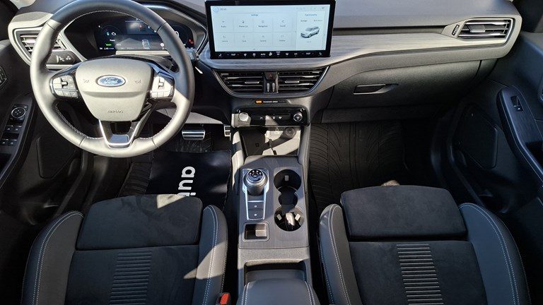 2025 Ford Kuga — fotografija 4
