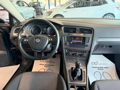 2013 Volkswagen Golf — sličica 16