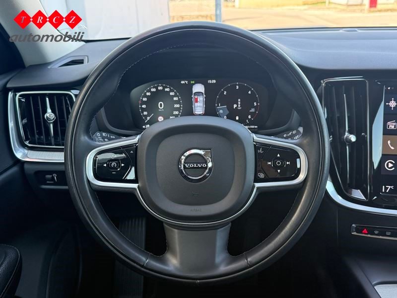 2022 Volvo V60 — fotografija 9