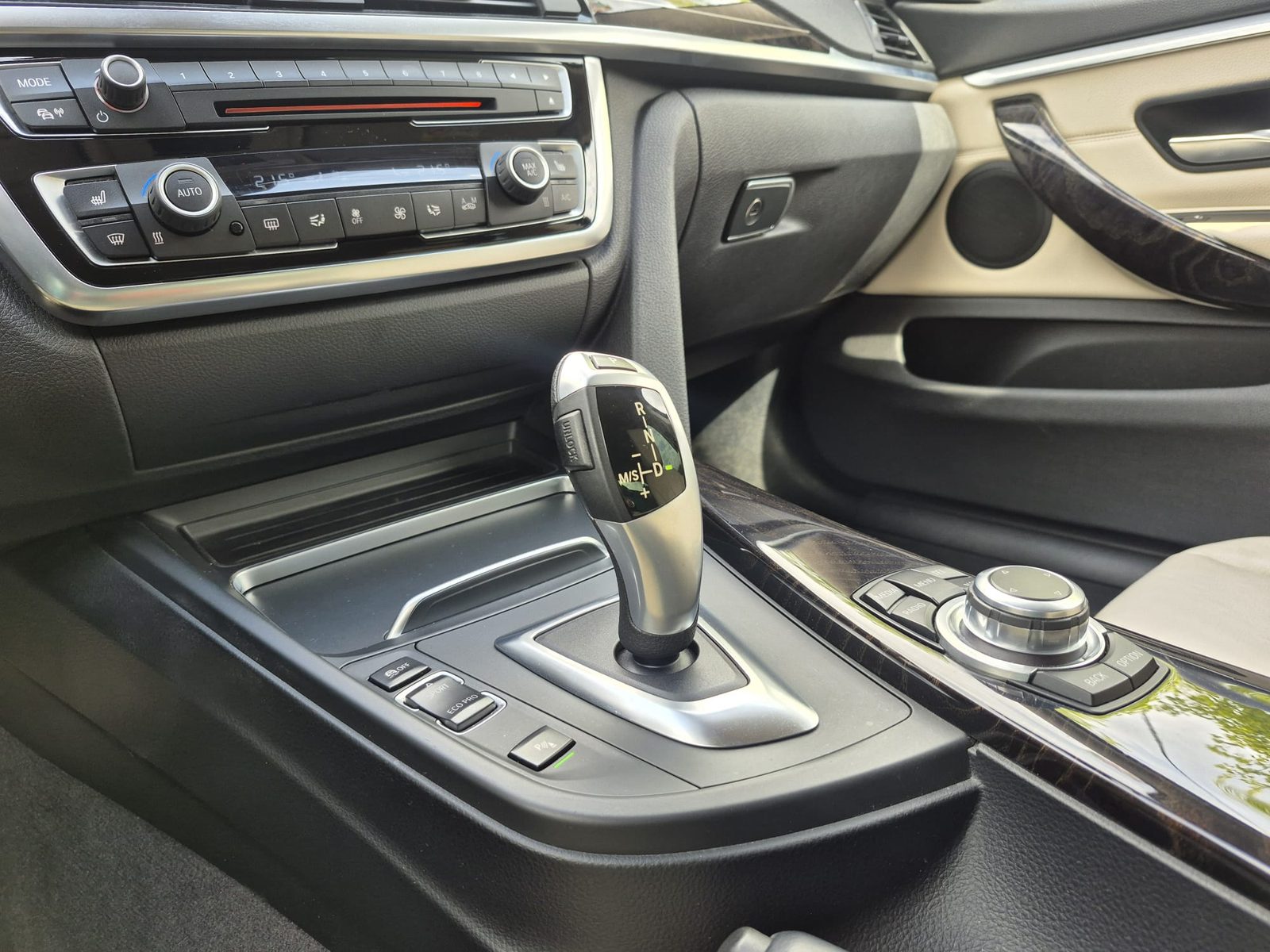 2017 BMW Serija 4 — fotografija 15