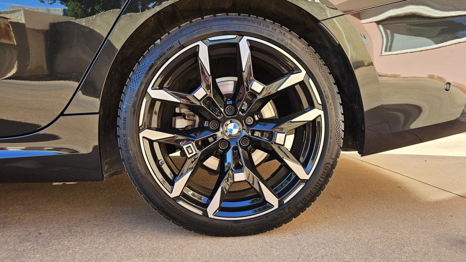 2024 BMW Serija 3 M Sport — fotografija 27