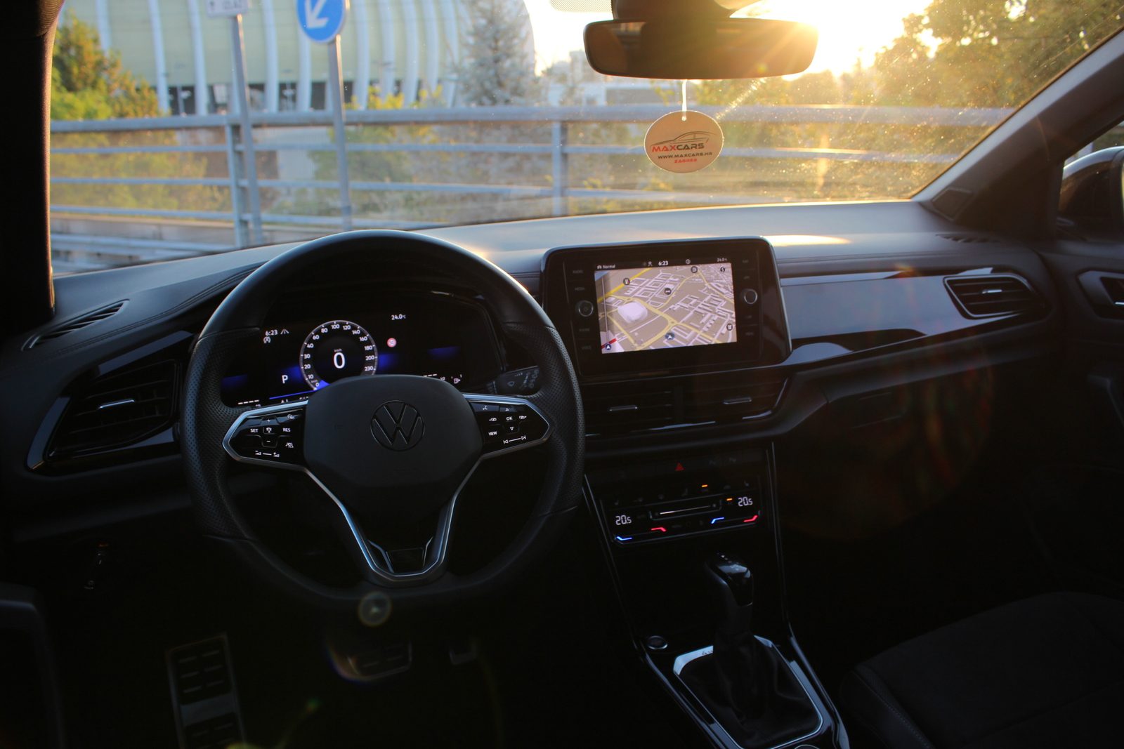 2023 Volkswagen T-Roc — fotografija 28