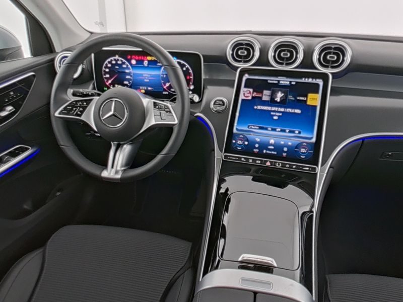2025 Mercedes-Benz GLC — fotografija 7