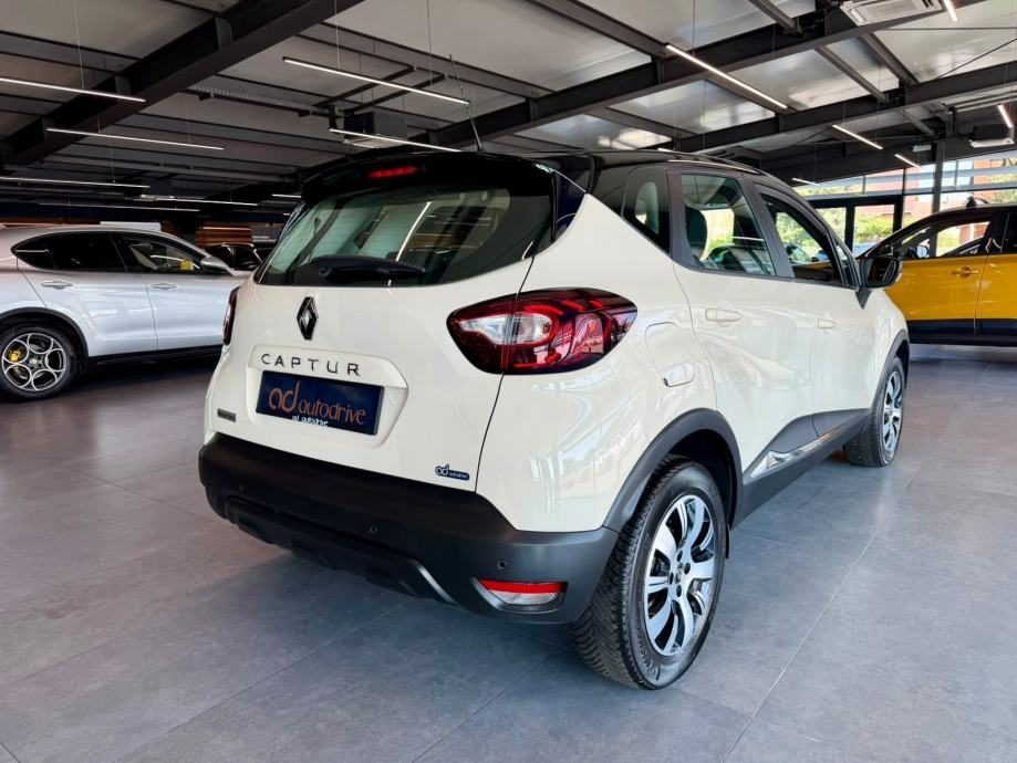 2019 Renault Captur — fotografija 8
