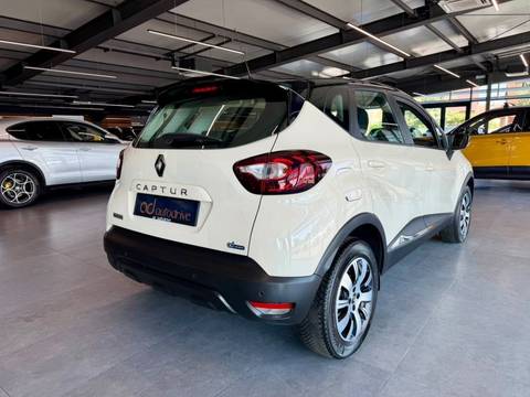 2019 Renault Captur — sličica 8