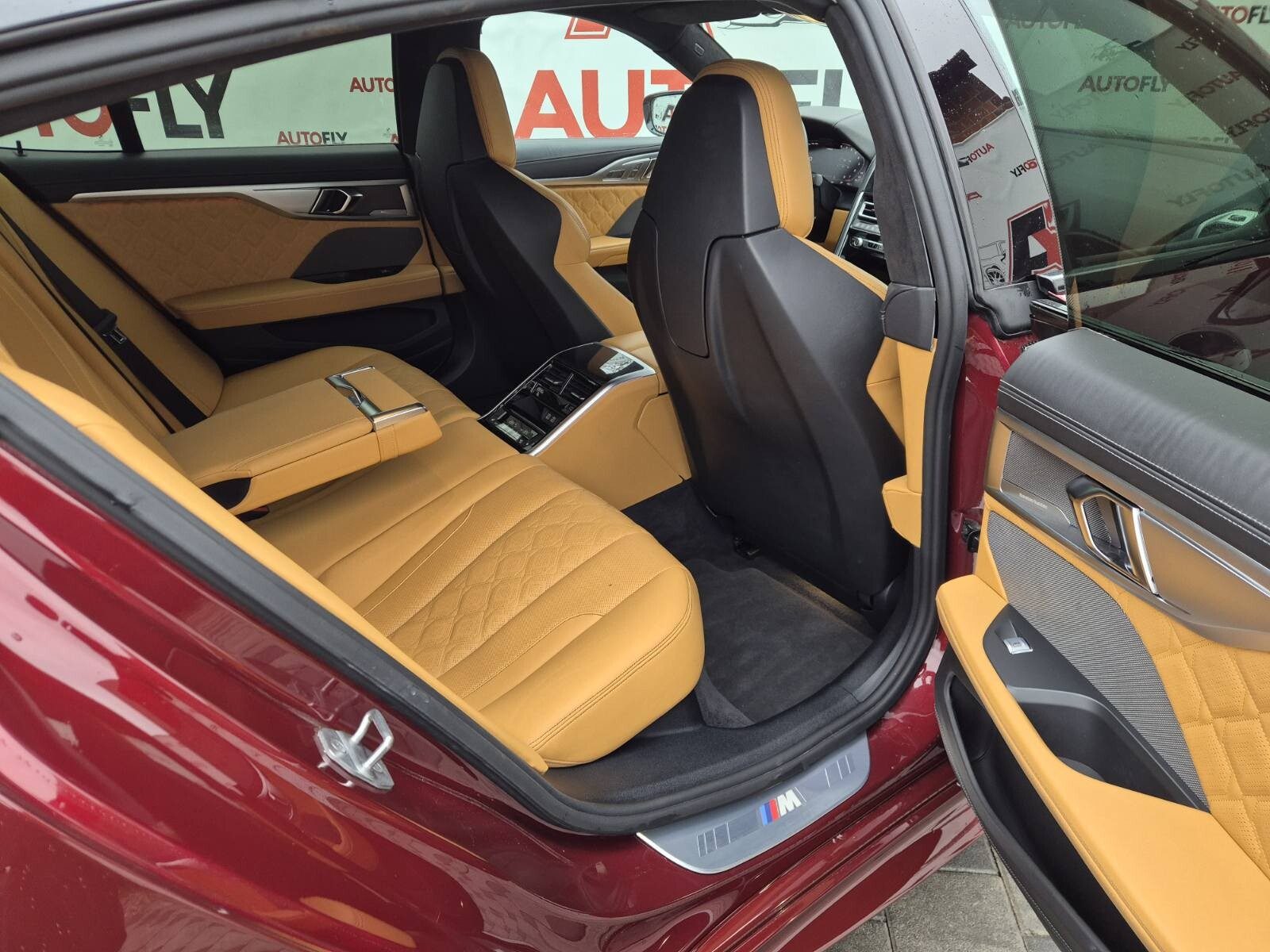 2020 BMW Serija 8 — fotografija 15