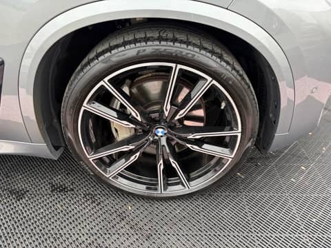 2023 BMW X5 — sličica 28