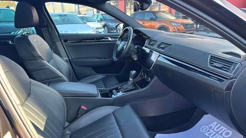 2020 Škoda Superb — sličica 9