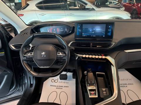 2021 Peugeot 3008 — sličica 16