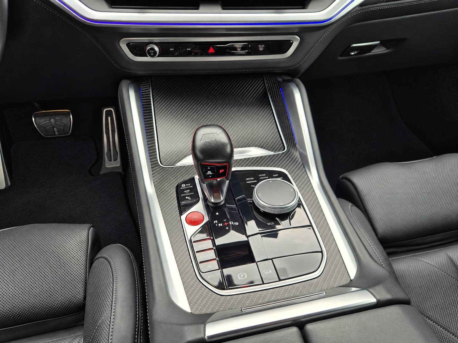 2023 BMW X7 — fotografija 19