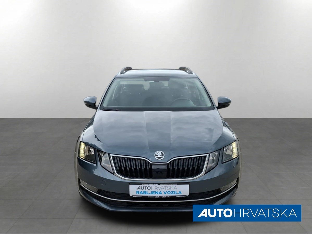 2019 Škoda Octavia Combi — fotografija 3