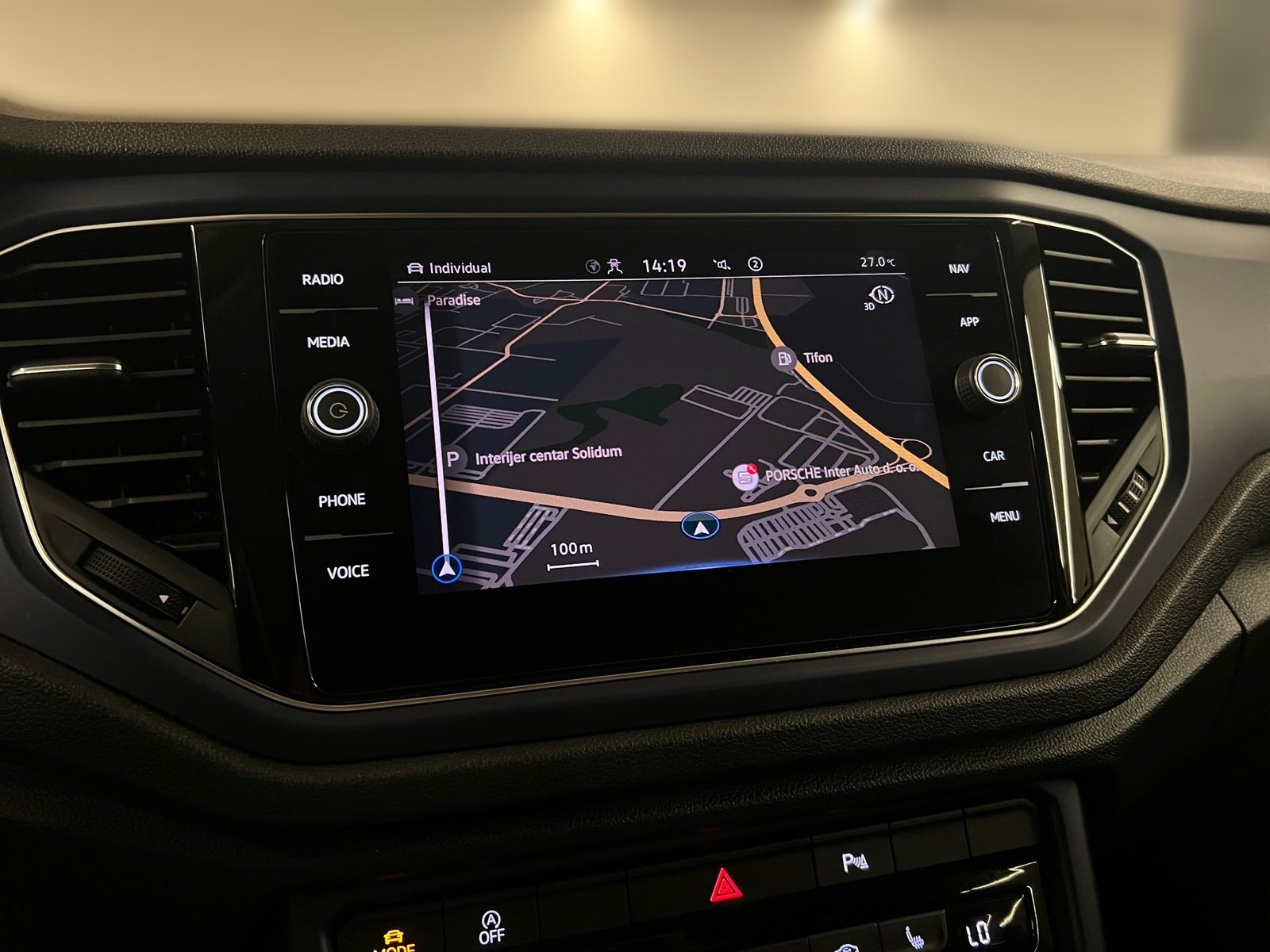 2021 Volkswagen T-Roc — fotografija 18