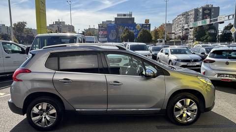2016 Peugeot 2008 — sličica 6