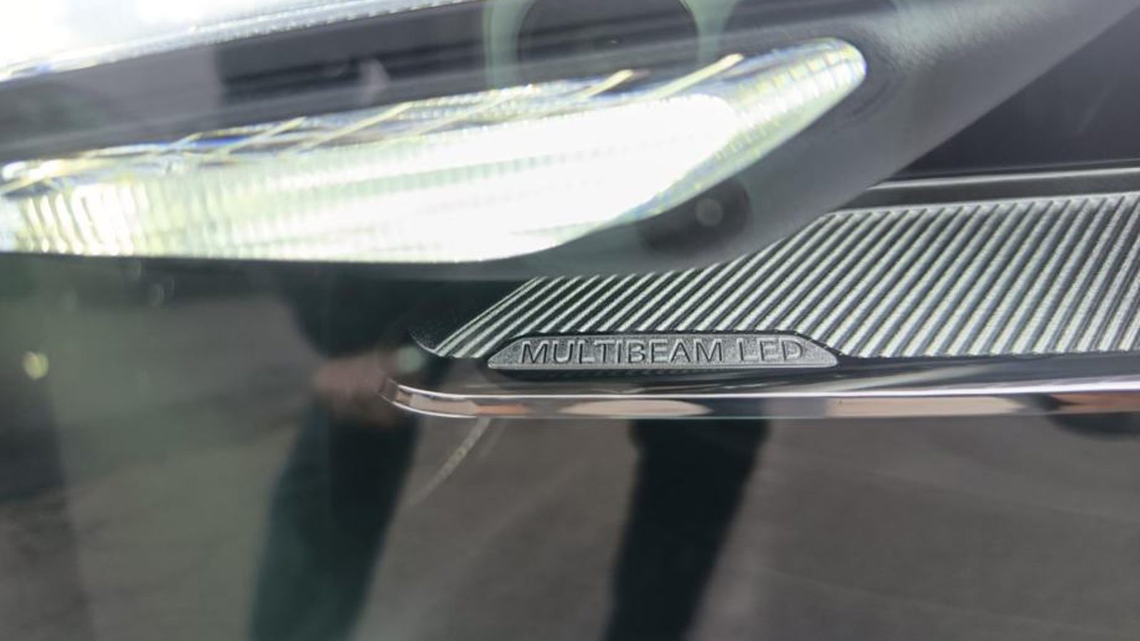 2025 Mercedes-Benz GLB AMG Line — fotografija 8