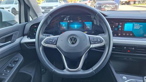 2022 Volkswagen Golf — sličica 10