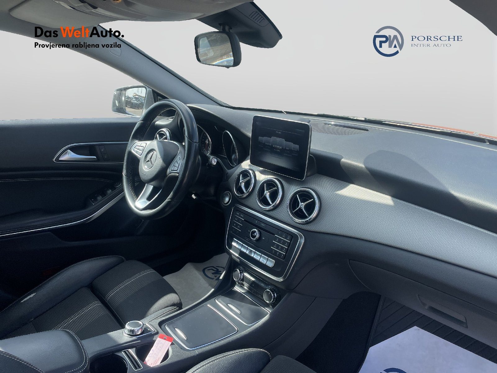 2018 Mercedes-Benz CLA — fotografija 10