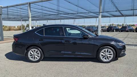 2022 Škoda Octavia — sličica 3