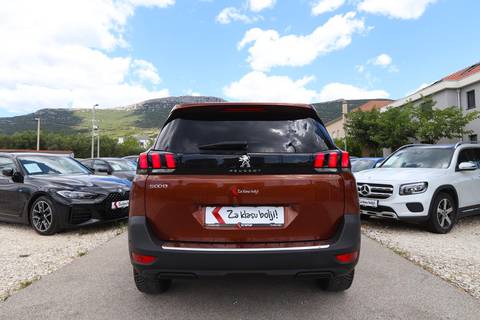 2023 Peugeot 5008 — sličica 21