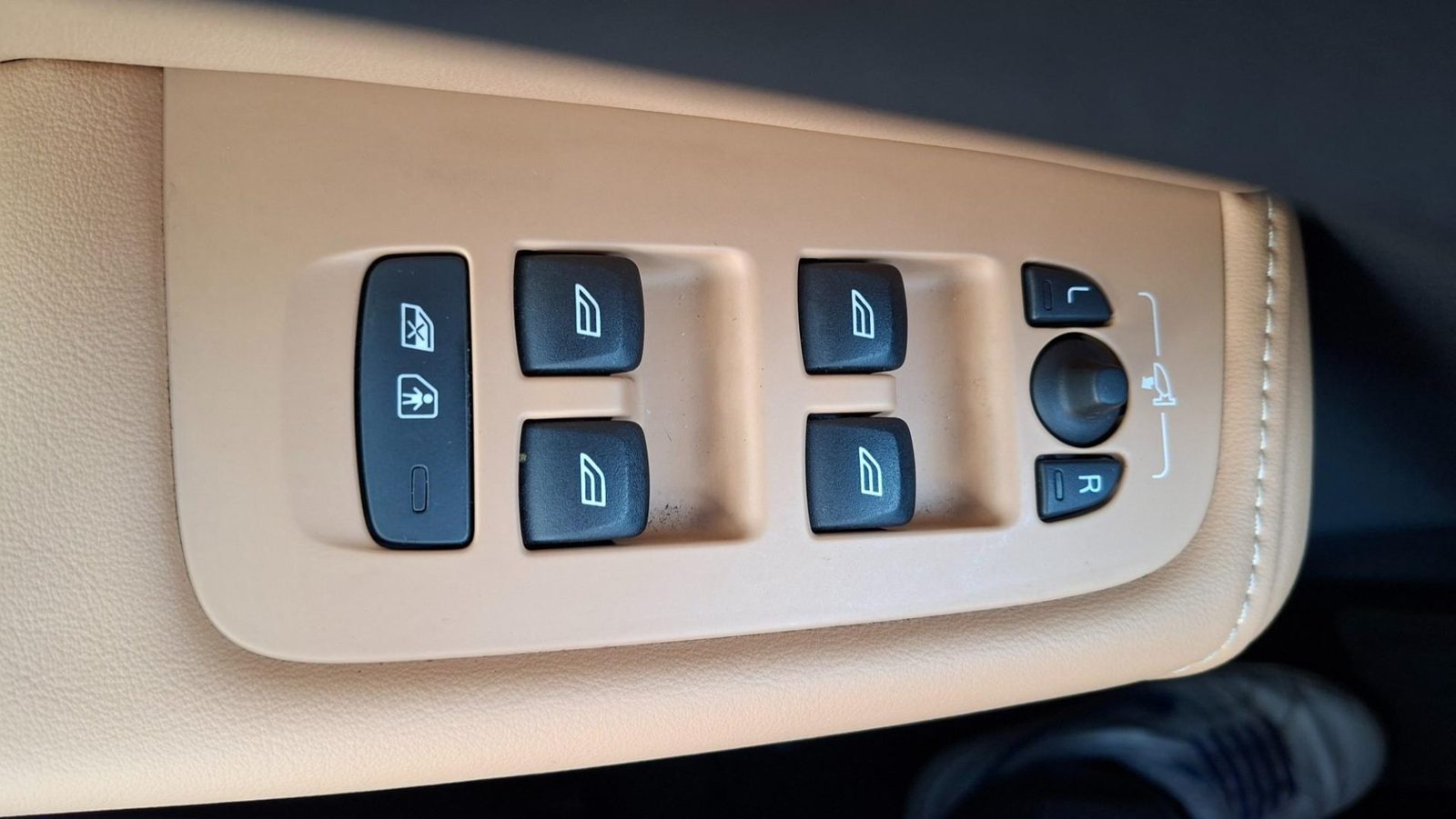 2023 Volvo XC60 — fotografija 21