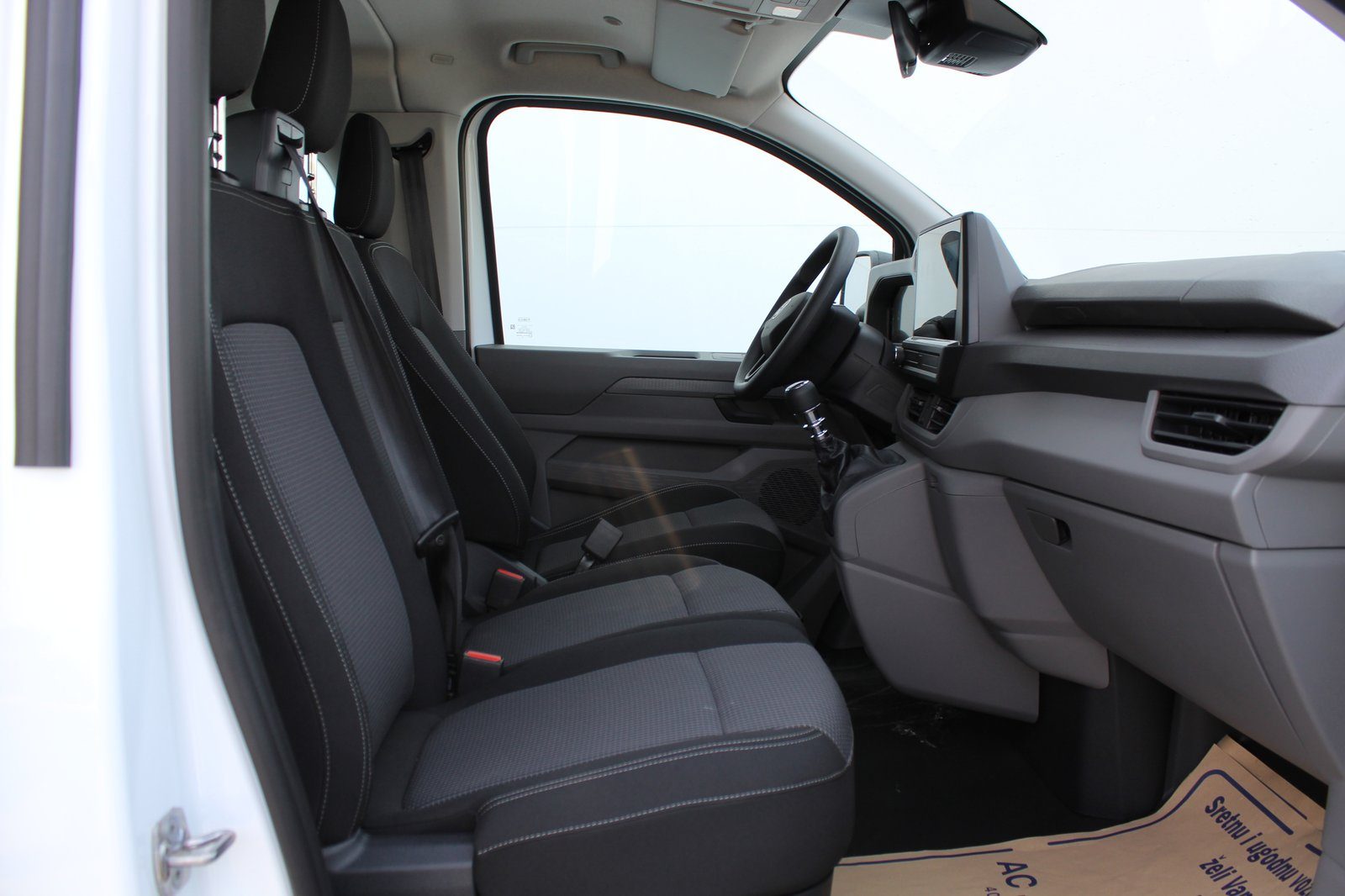 2026 Volkswagen Caravelle — fotografija 10